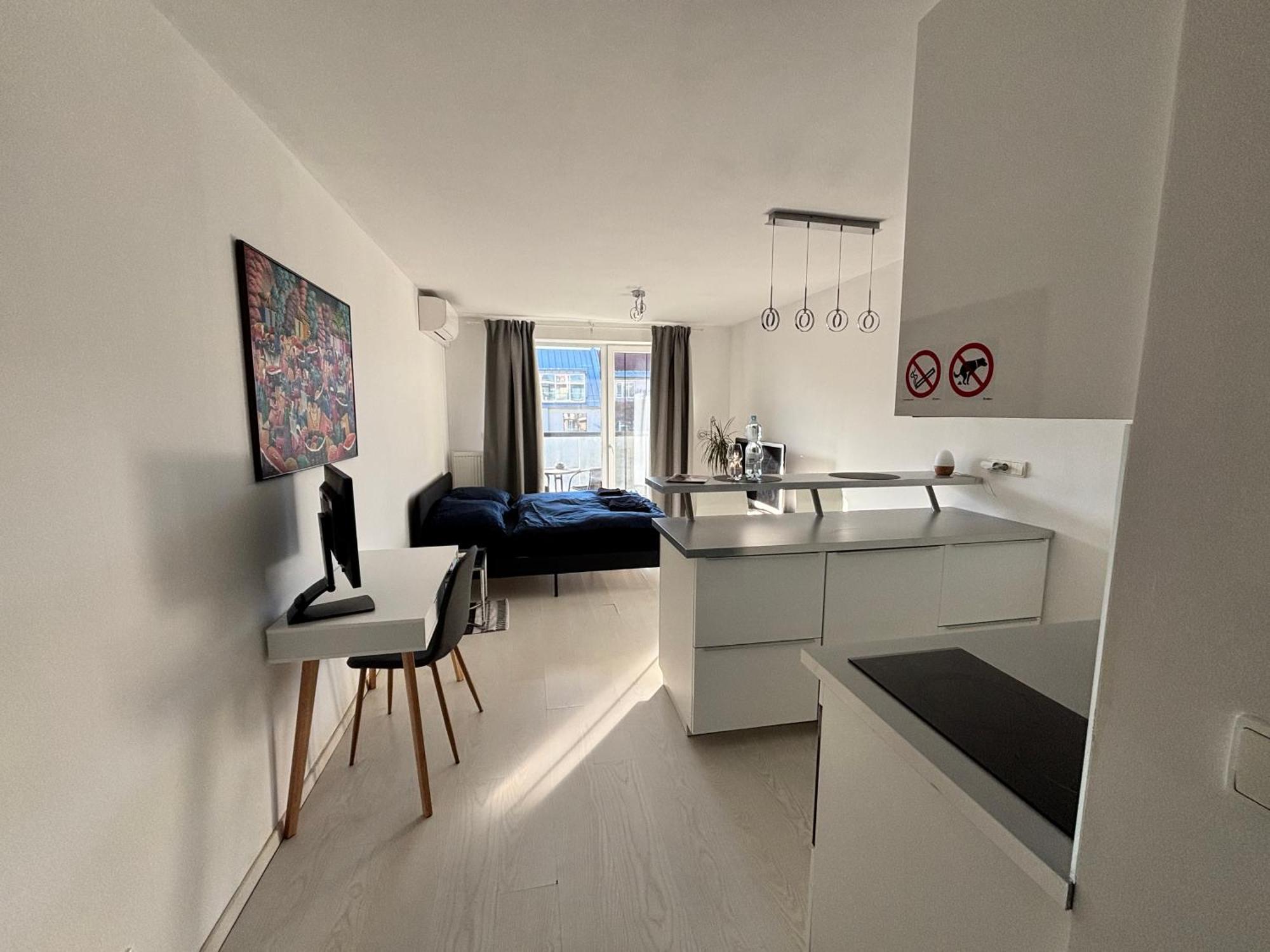 New Studio, Central Location! Bratislava Exteriör bild